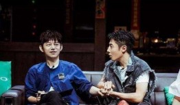 亲子综艺吃瓜,甜蜜吃瓜，见证成长瞬间