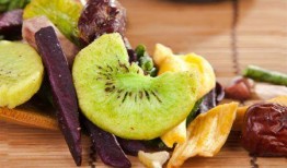 瓠瓜晒成干怎么吃,瓠瓜晒干后的美味食法探索