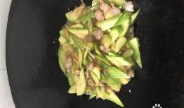 吃瓜中专云南,揭秘云南特色美食背后的故事