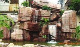 青岛假山吃瓜事件,一场意外引发的全民热议