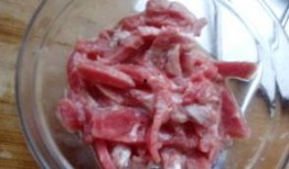 牛吃小瓜行吗怎么吃,牛吃小瓜的奇妙食法揭秘