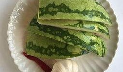 吃瓜吃的剩下很薄的瓜皮,揭秘吃瓜背后的故事