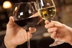 减压吃瓜喝酒视频,跟着吃瓜喝酒视频畅享生活乐趣