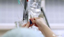 女生输液吃瓜视频