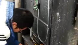 维修工吃瓜视频,揭秘日常生活中的趣味瞬间